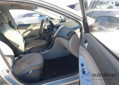 2013 Hyundai Accent Gls z USA, uszkodzony, nr VIN KMHCT4AE6DU535222